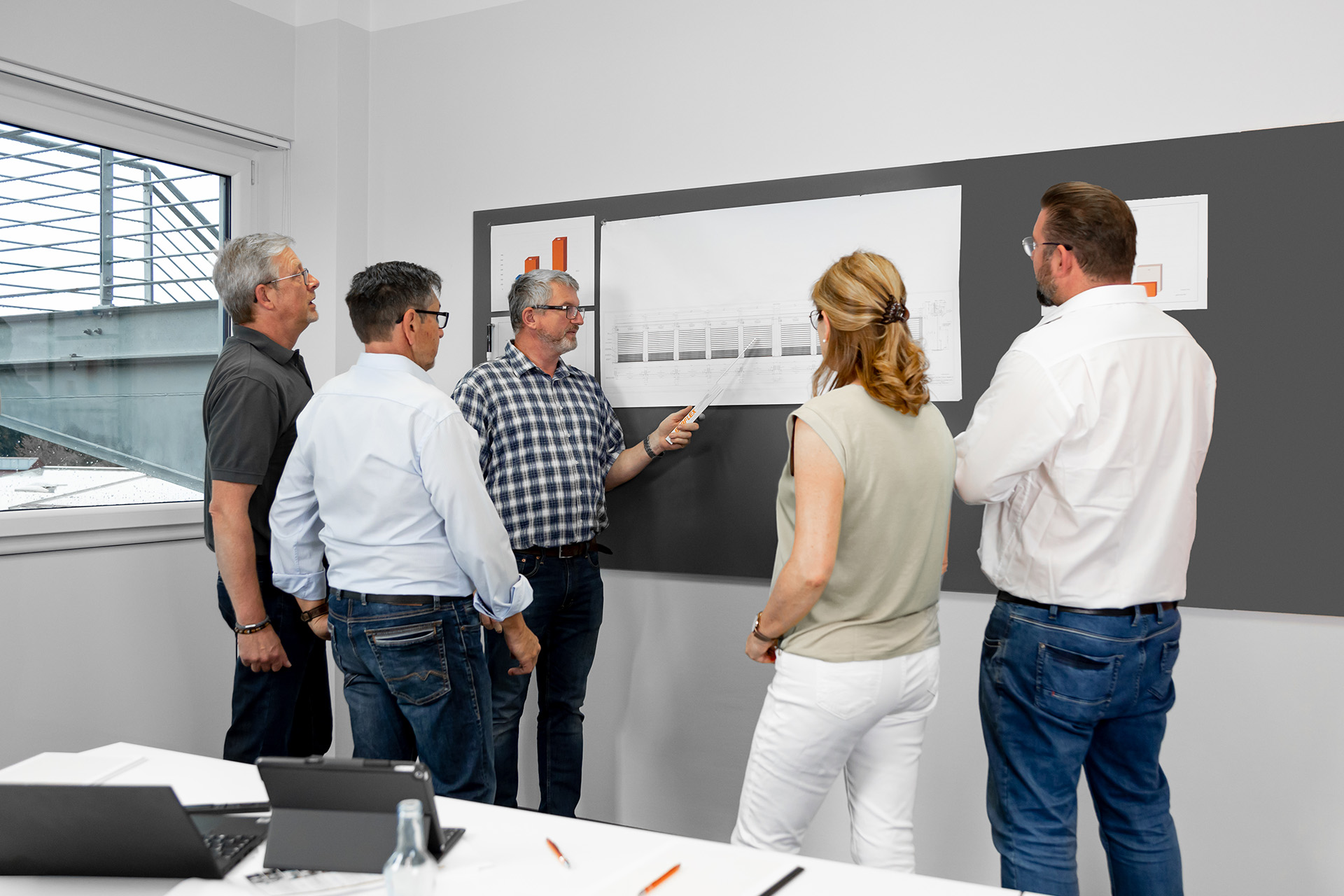 Forming the backbone: That’s why EFAFLEX has been investing in consulting expertise for 50 years